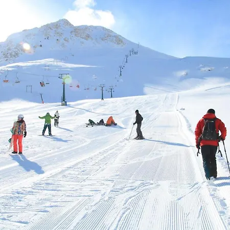 Antalya'nin Kalbinde Bueyueleyici Bir Siginak Antalia